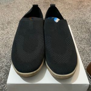 Women’s slip on shoes